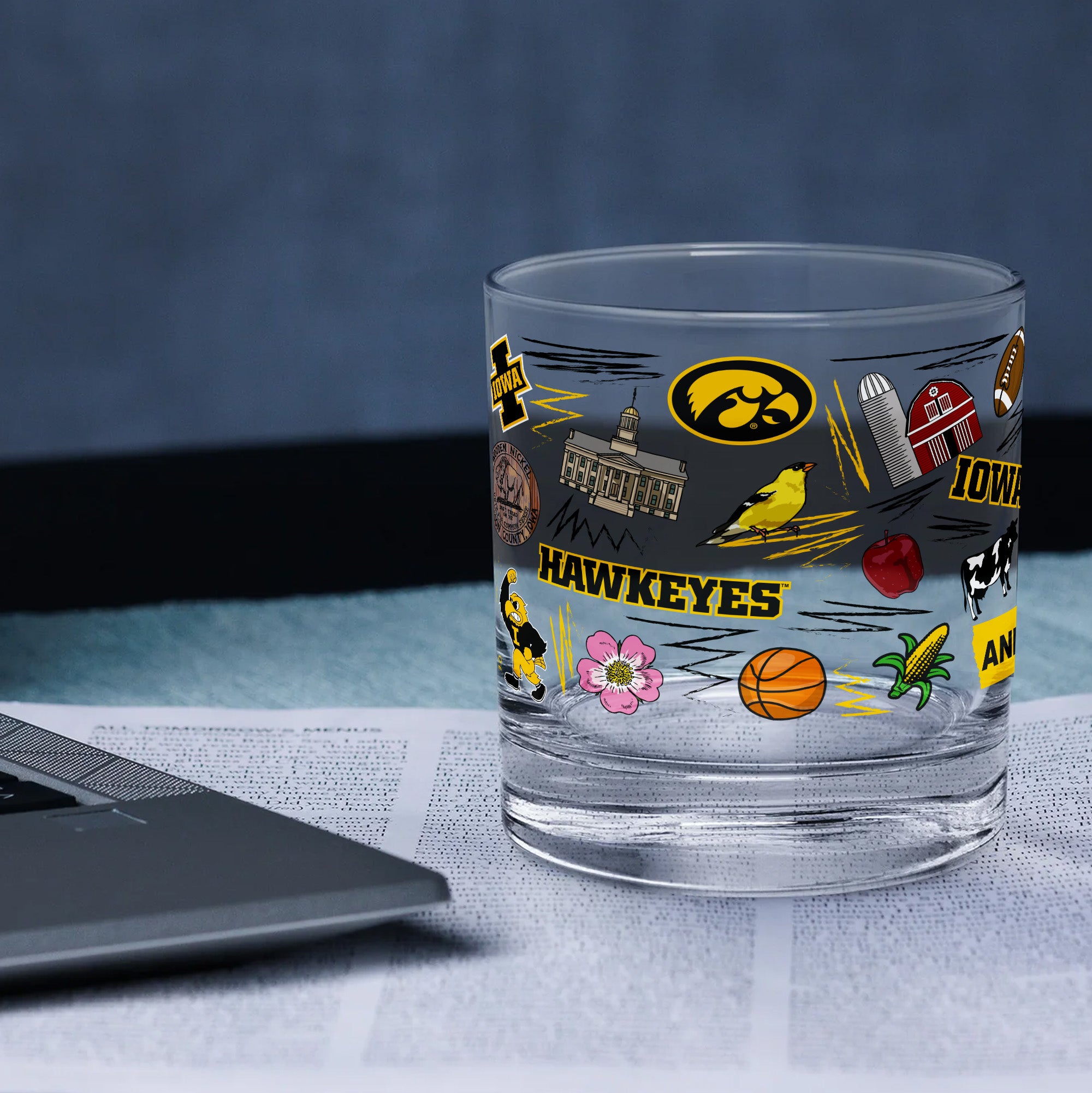 Set of 2 Iowa Hawkeyes 14oz Local Rocks Glasses