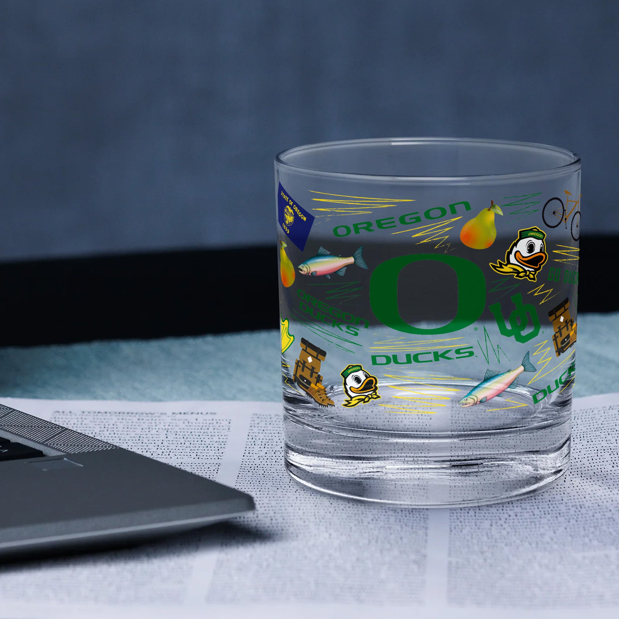 Set of 2 Oregon Ducks 14oz Local Rocks Glasses