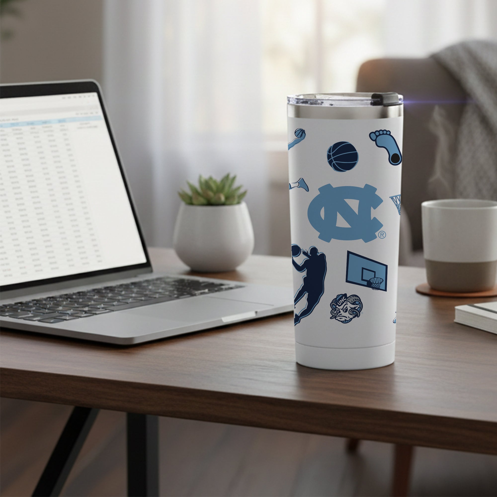 24oz North Carolina Tar Heels Basketball Sketch Tumbler