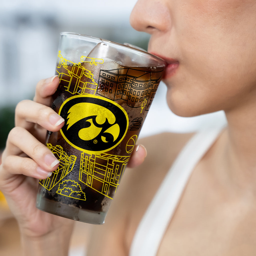 Set of 2 Iowa Hawkeyes Campus Line Art 16oz Pints