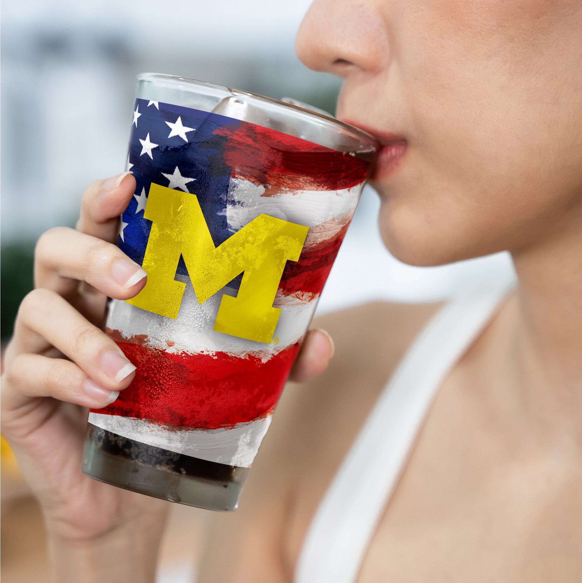 Set of 2 Michigan Wolverines 16oz Americana Pints