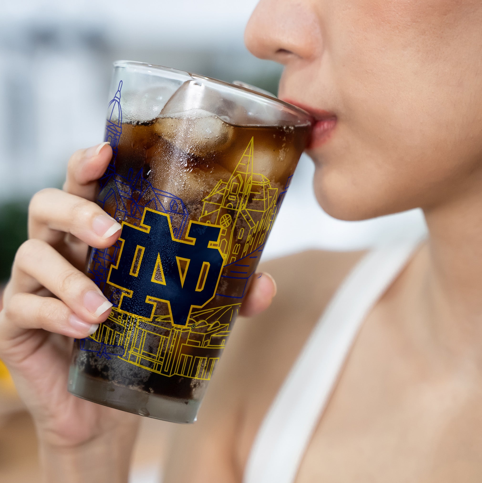 Set of 2 Notre Dame Fighting Irish Campus Line Art 16oz Pints