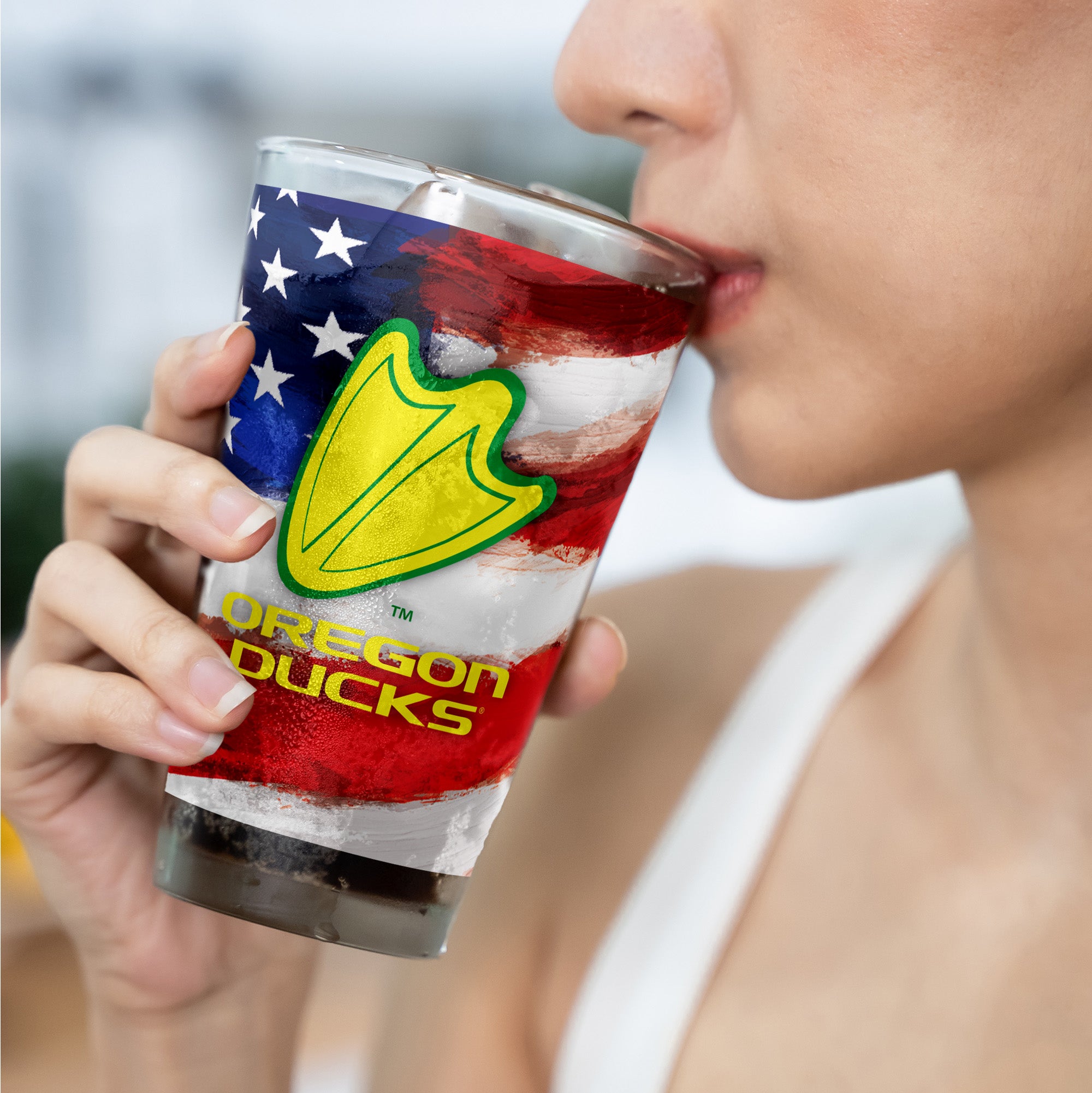 Set of 2 Oregon Ducks 16oz Americana Pints