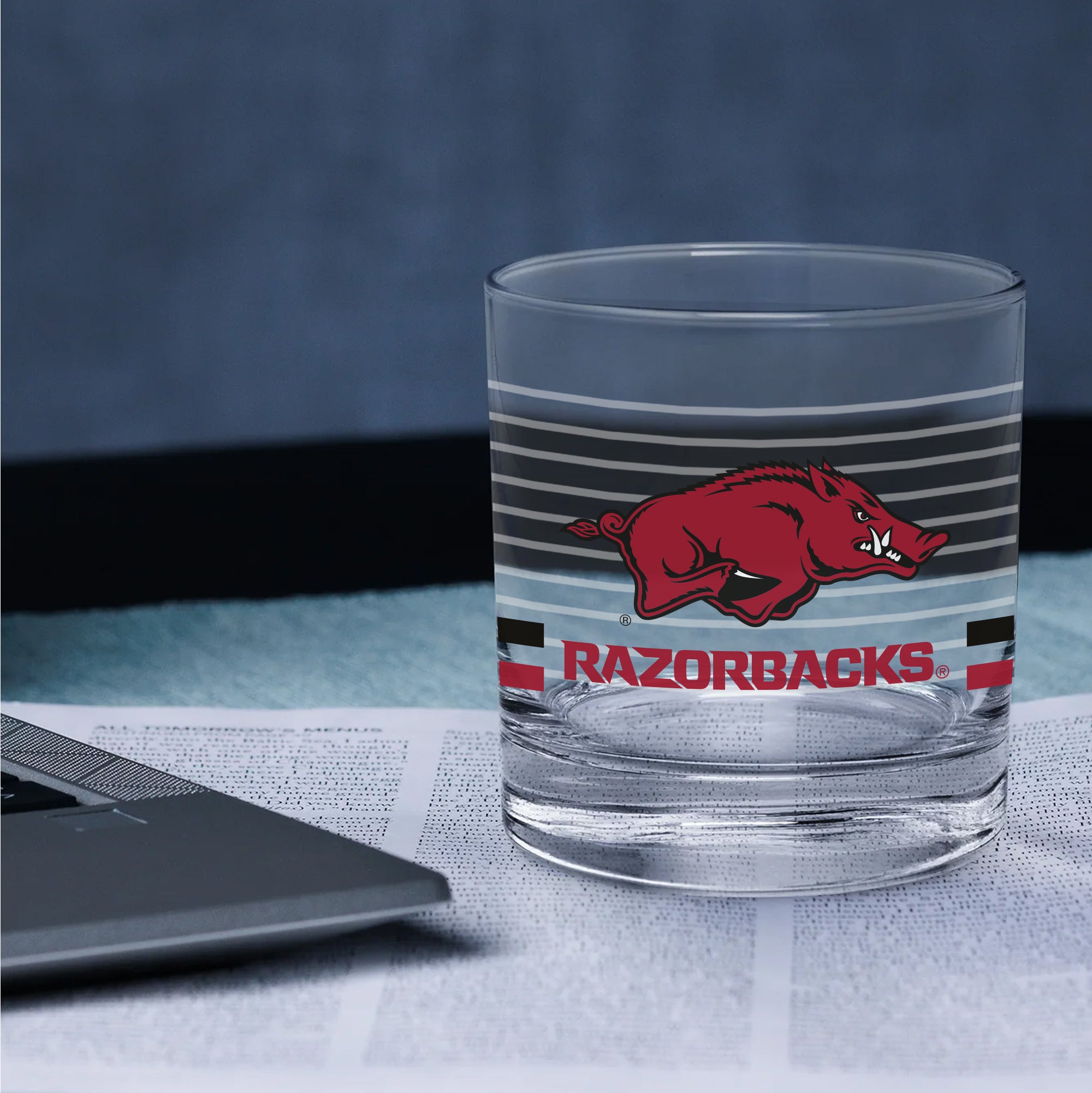 Set of 2 Arkansas Razorbacks 14oz Ring Rocks Glasses