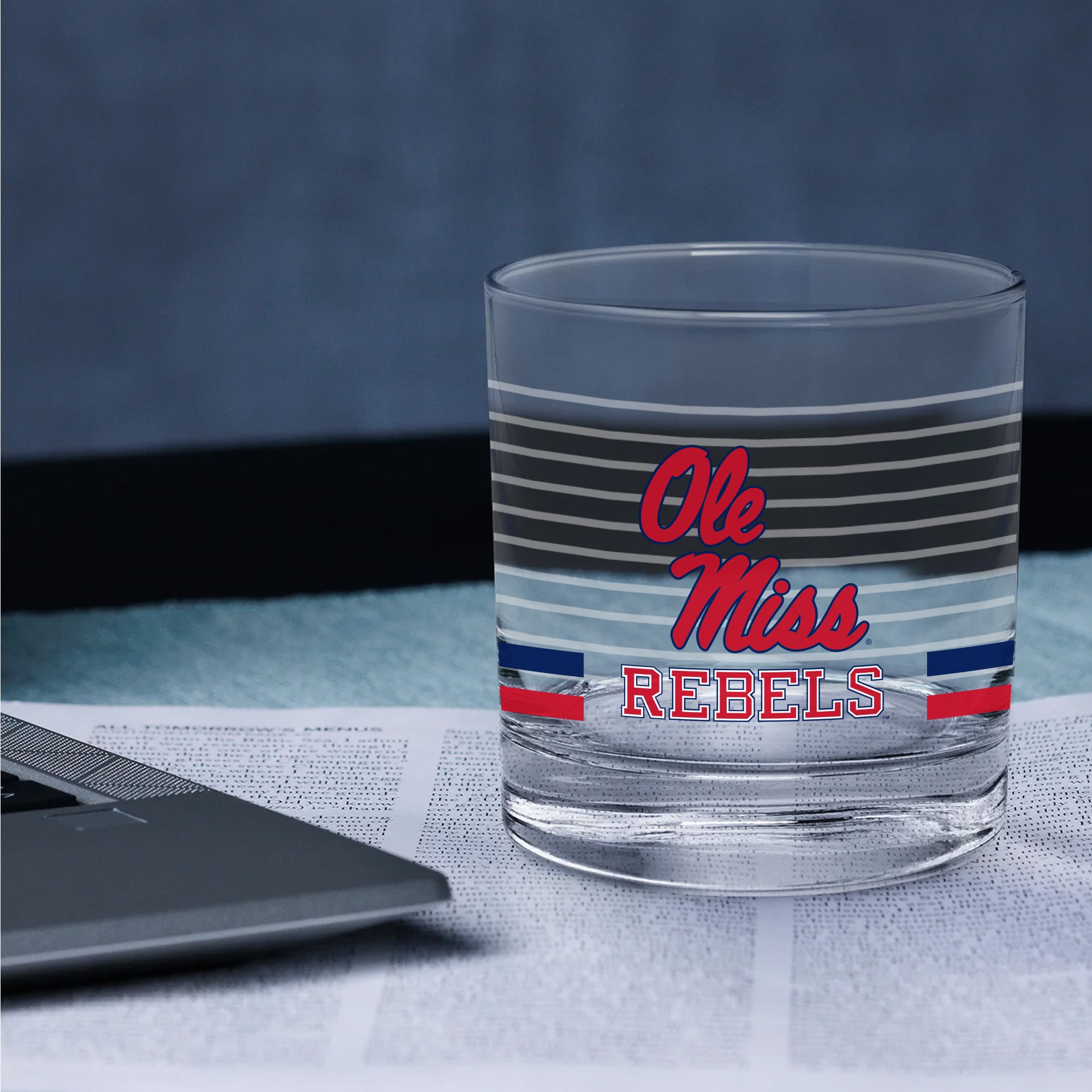 Set of 2 Ole Miss Rebels 14oz Ring Rocks Glasses