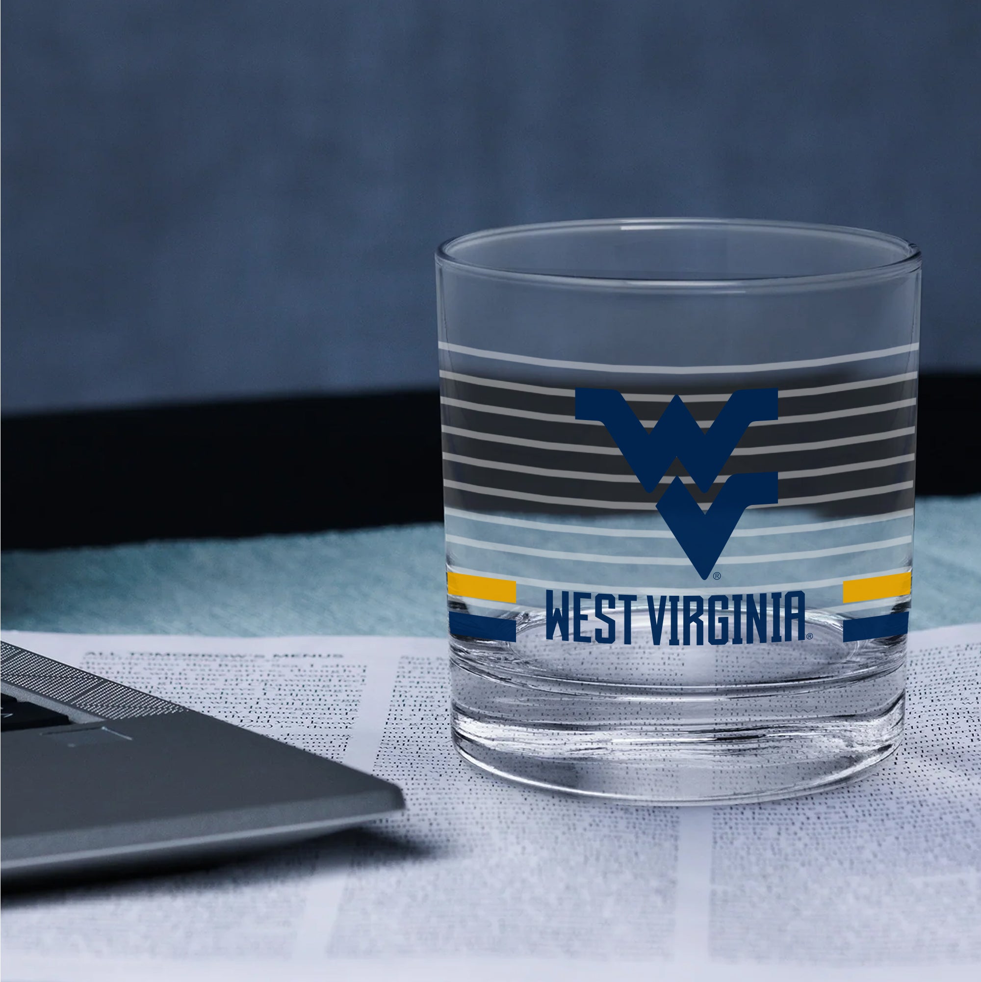 Set of 2 West Virginia Mountaineers 14oz Ring Rocks Glasses
