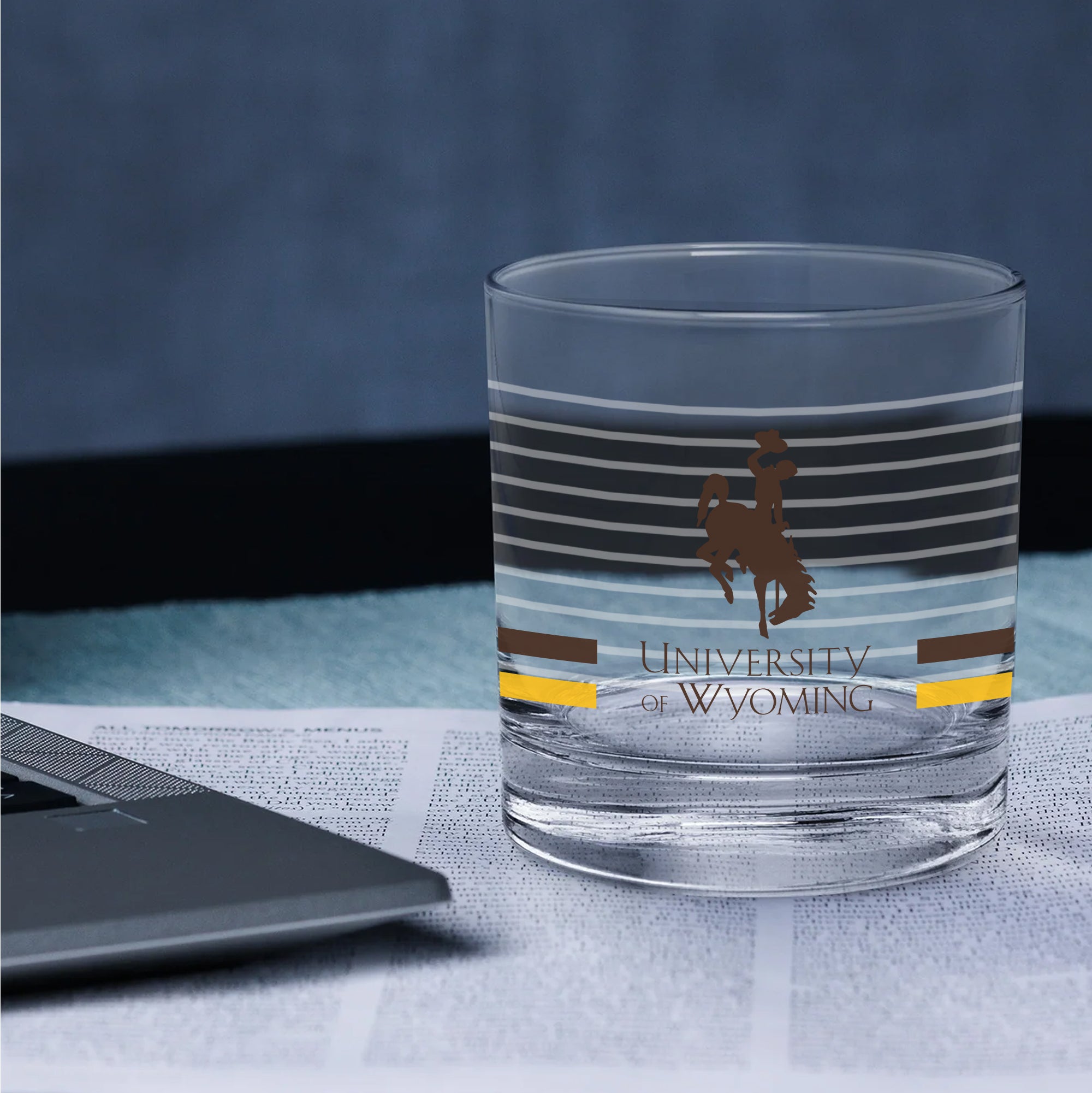 Set of 2 Wyoming Cowboys 14oz Ring Rocks Glasses