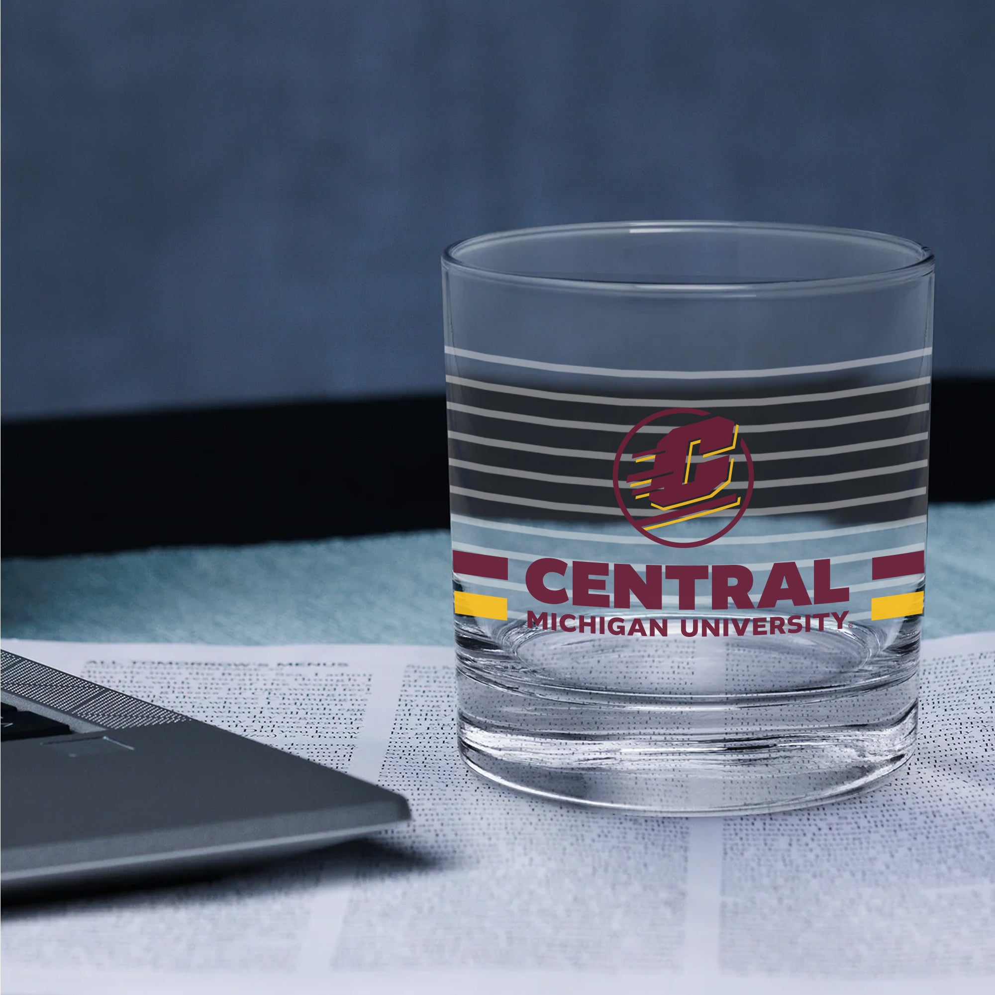 Set of 2 Central Michigan Chippewas 14oz Ring Rocks Glasses