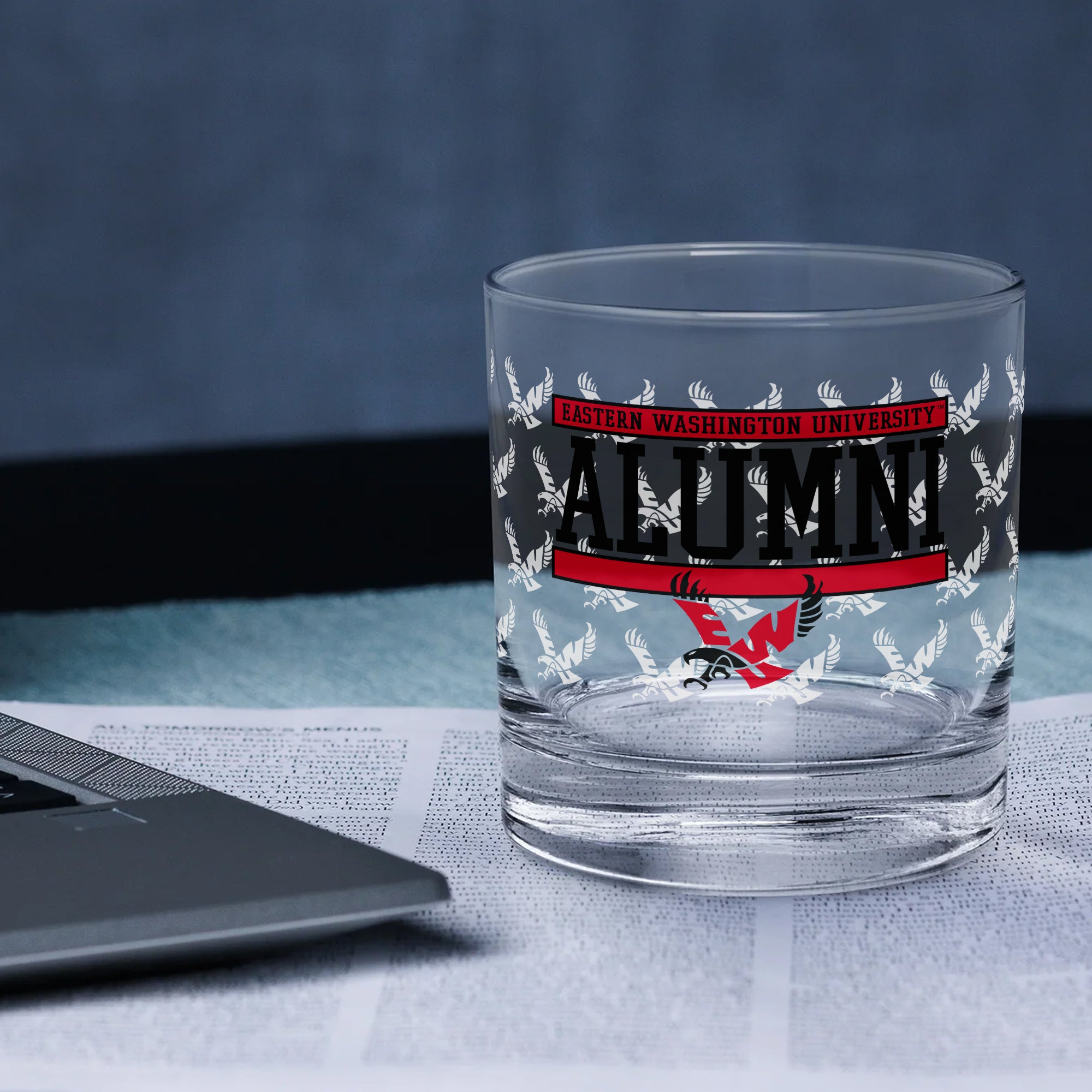 Set of 2 Eastern Washington Eagles 14oz Alumni Rocks Glasses