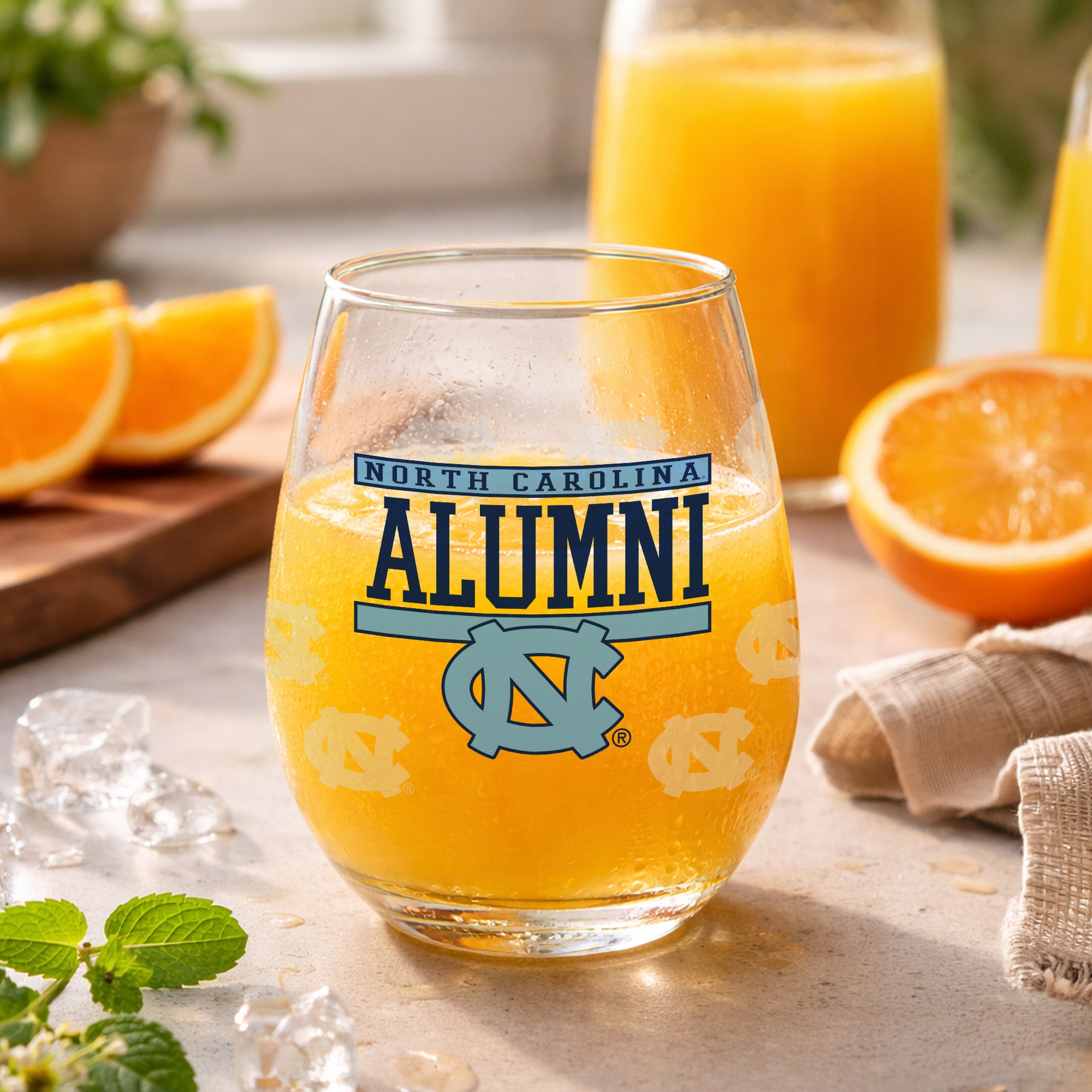 Set of 2 North Carolina Tar Heels Alumni 15oz Stemless