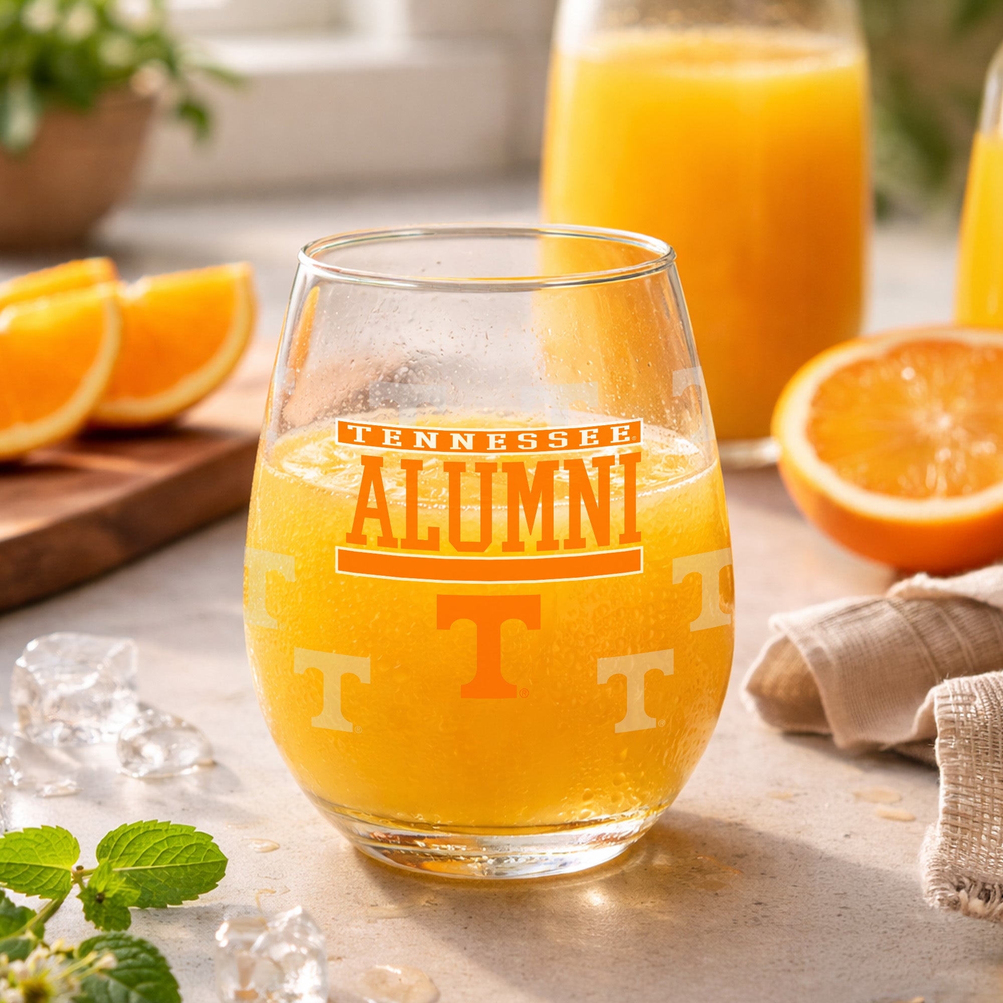 Set of 2 Tennessee Volunteers Alumni 15oz Stemless