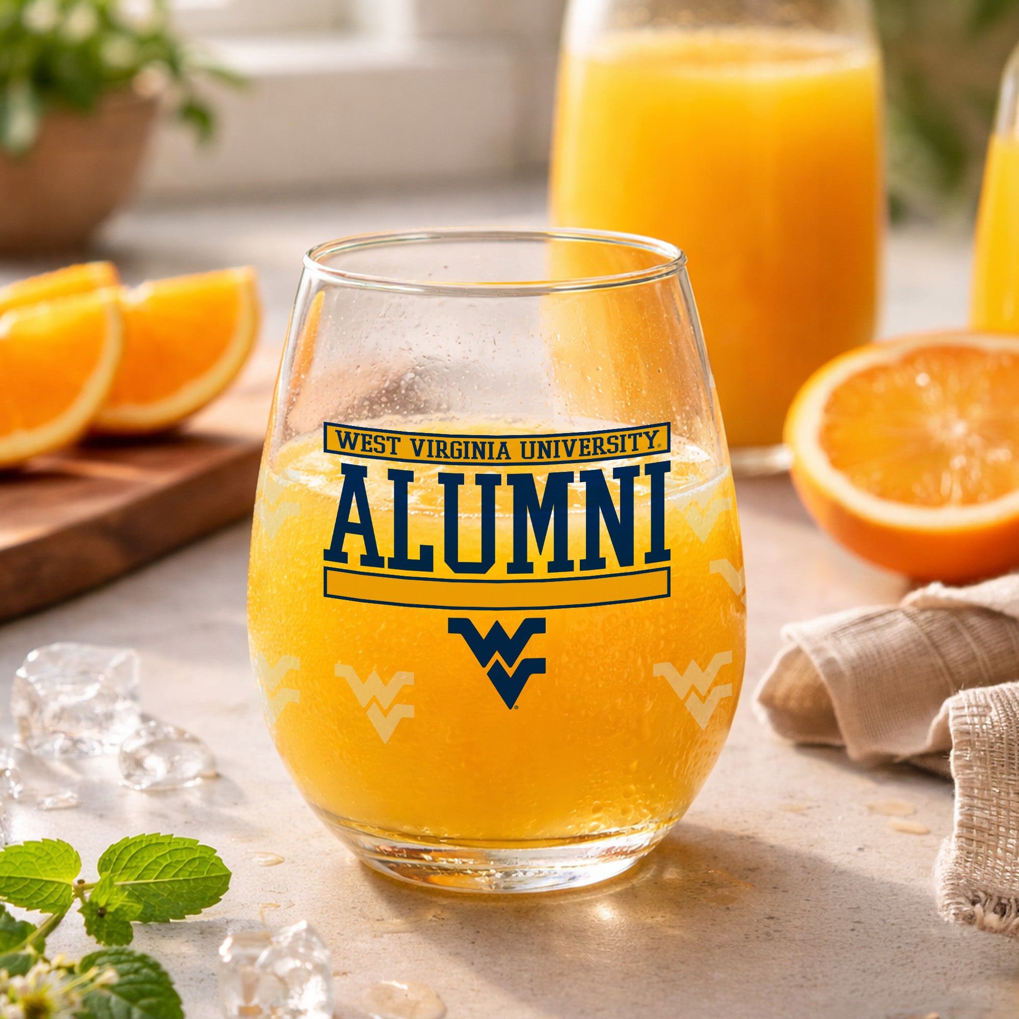 Set of 2 West Virginia Mountaineers Alumni 15oz Stemless
