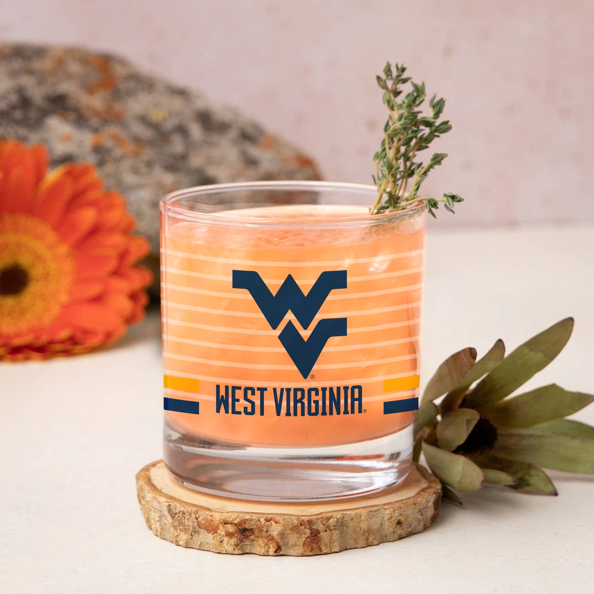Set of 2 West Virginia Mountaineers 14oz Ring Rocks Glasses