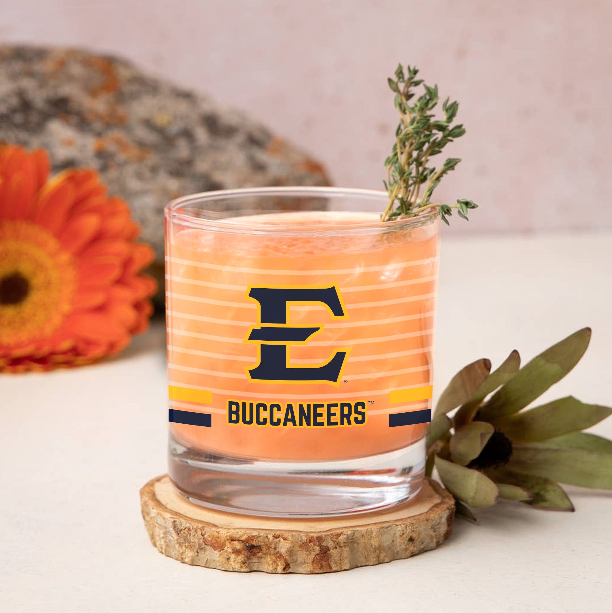 Set of 2 East Tennessee Buccaneers 14oz Ring Rocks Glasses