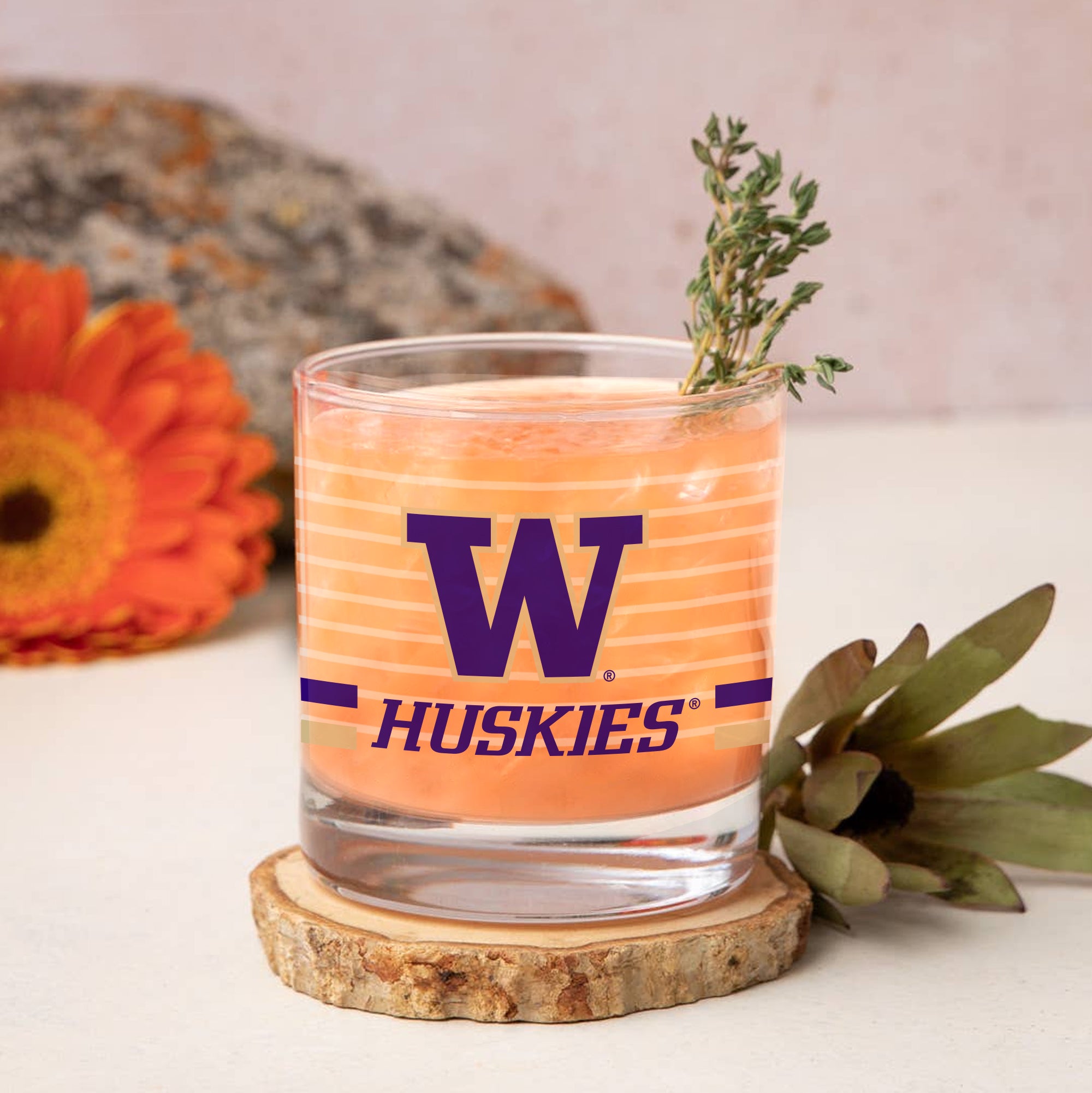 Set of 2 Washington Huskies 14oz Ring Rocks Glasses