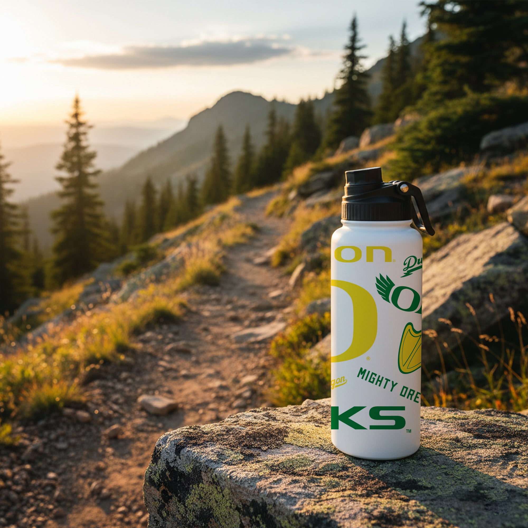 Oregon Ducks 34oz Stainless Steel Medley Aqua Bottle
