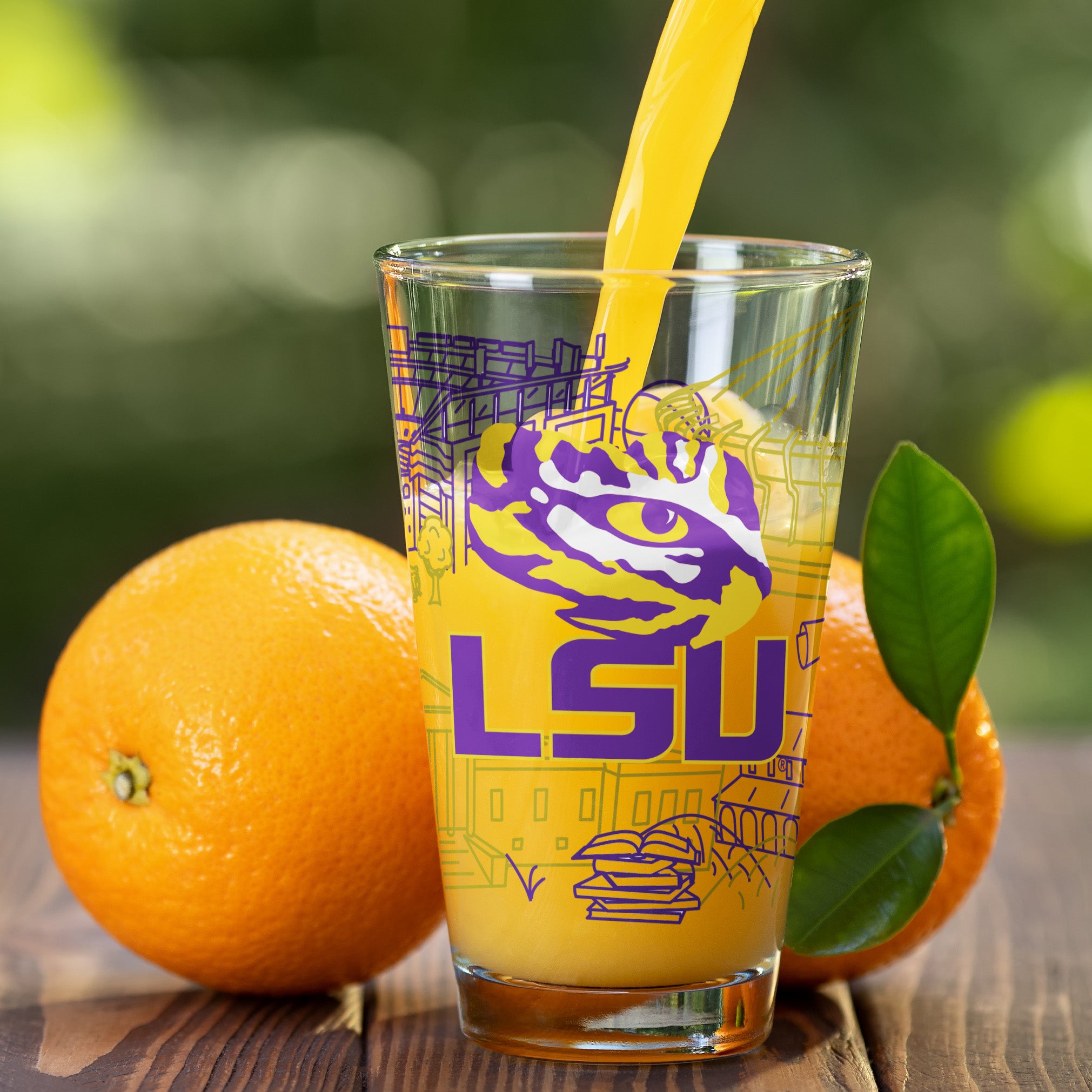 Set of 2 LSU Tigers Campus Line Art 16oz Pints