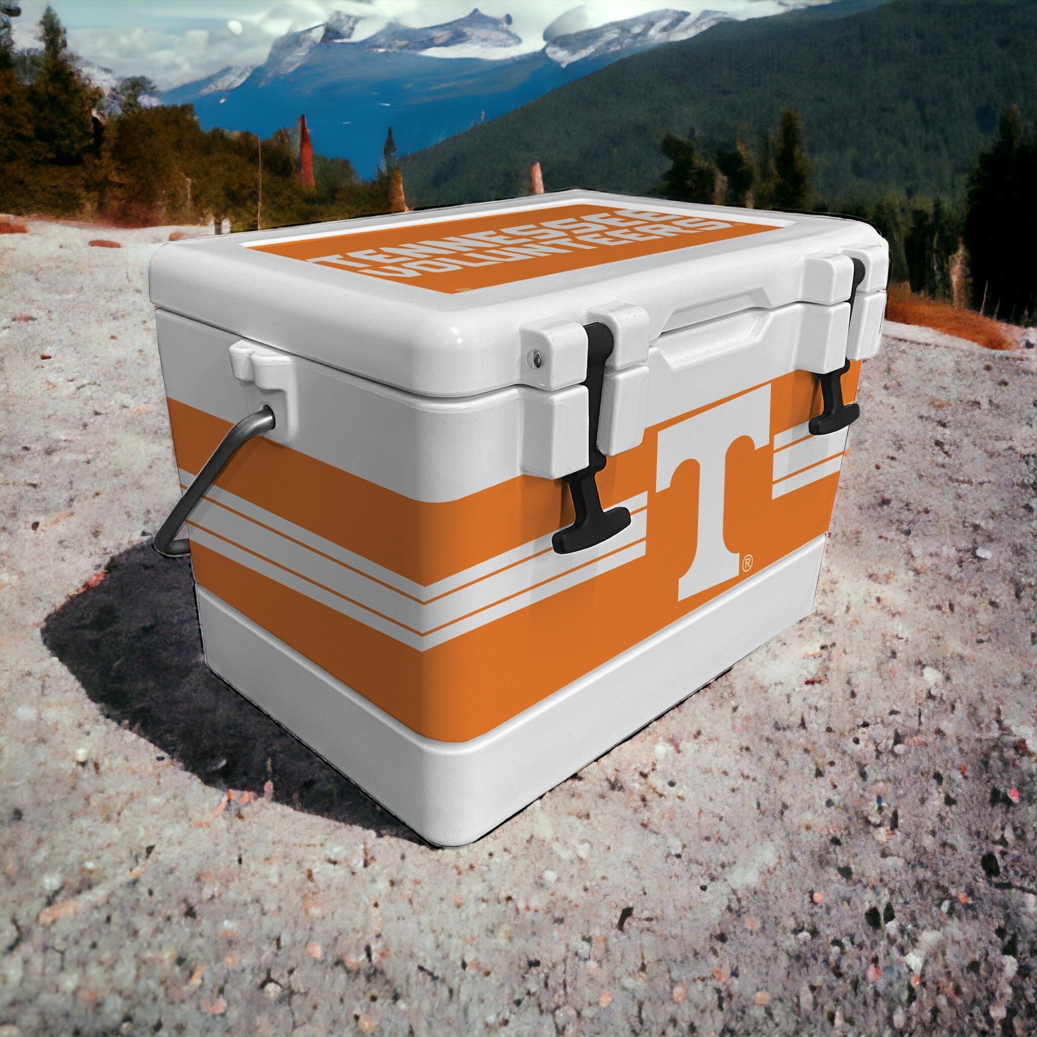 26qt Tennessee Volunteers Rotomolded Classic Cooler