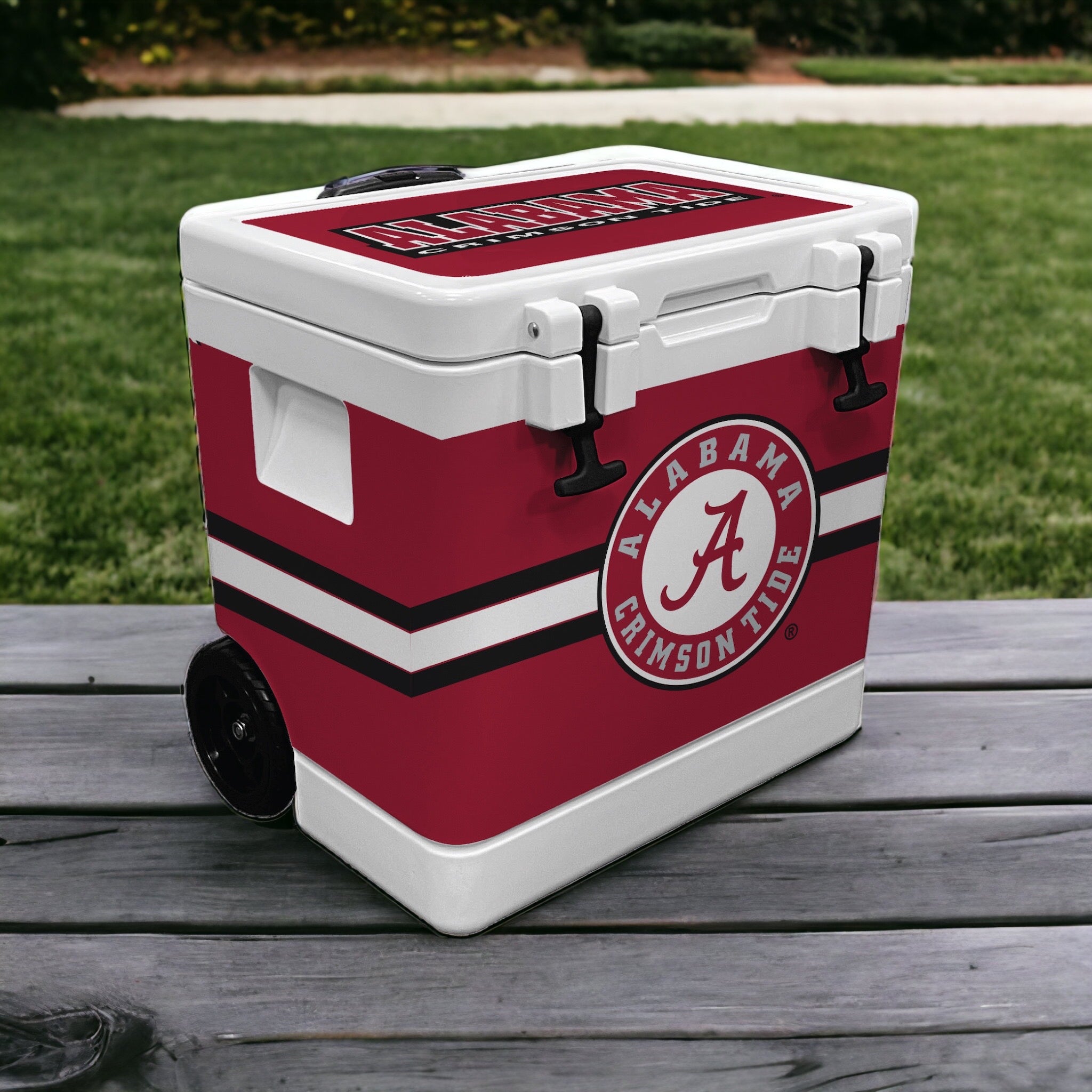 37qt Alabama Crimson Tide Rotomolded Wheeled Cooler