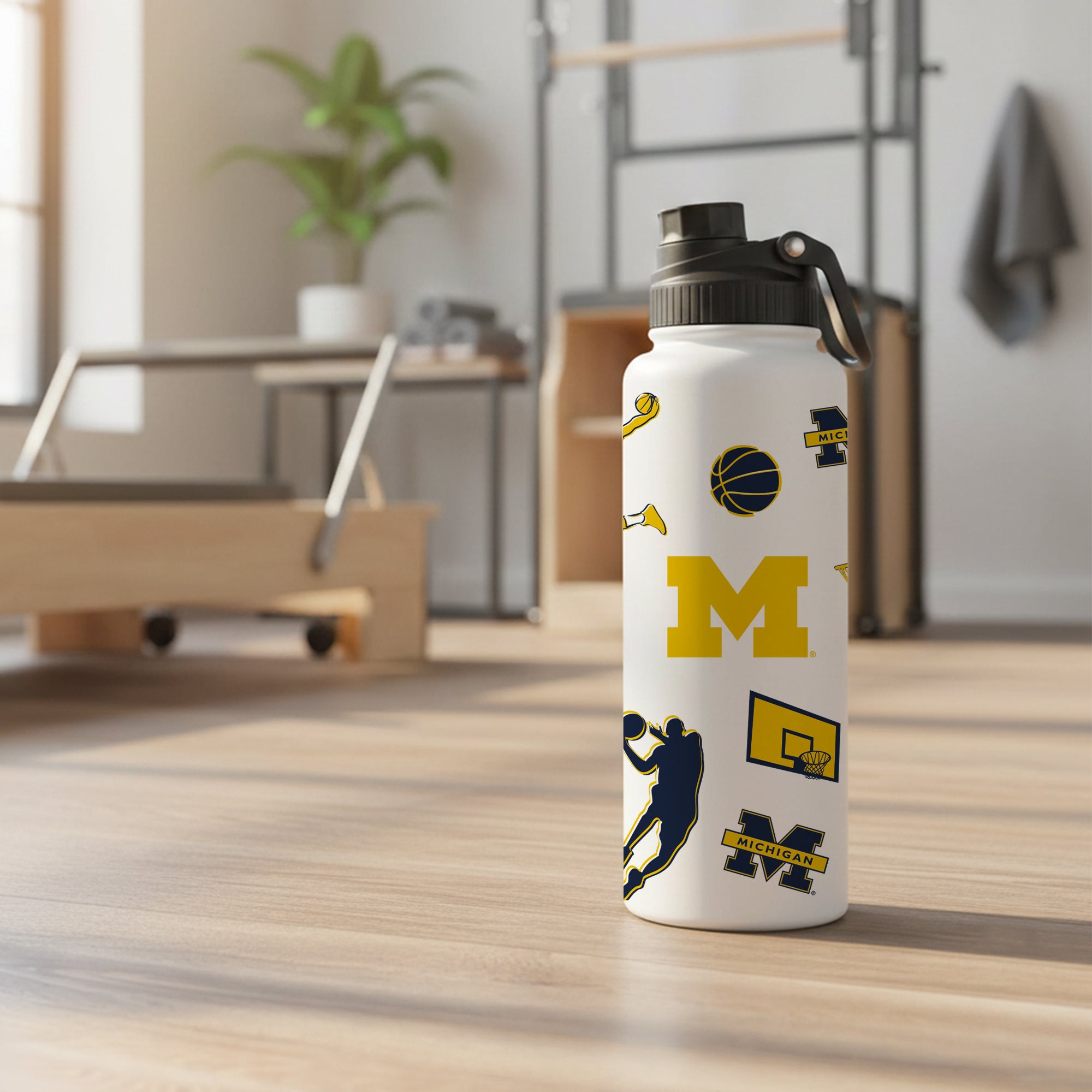 34oz Michigan Wolverines Basketball Sketch Aqua Bottle