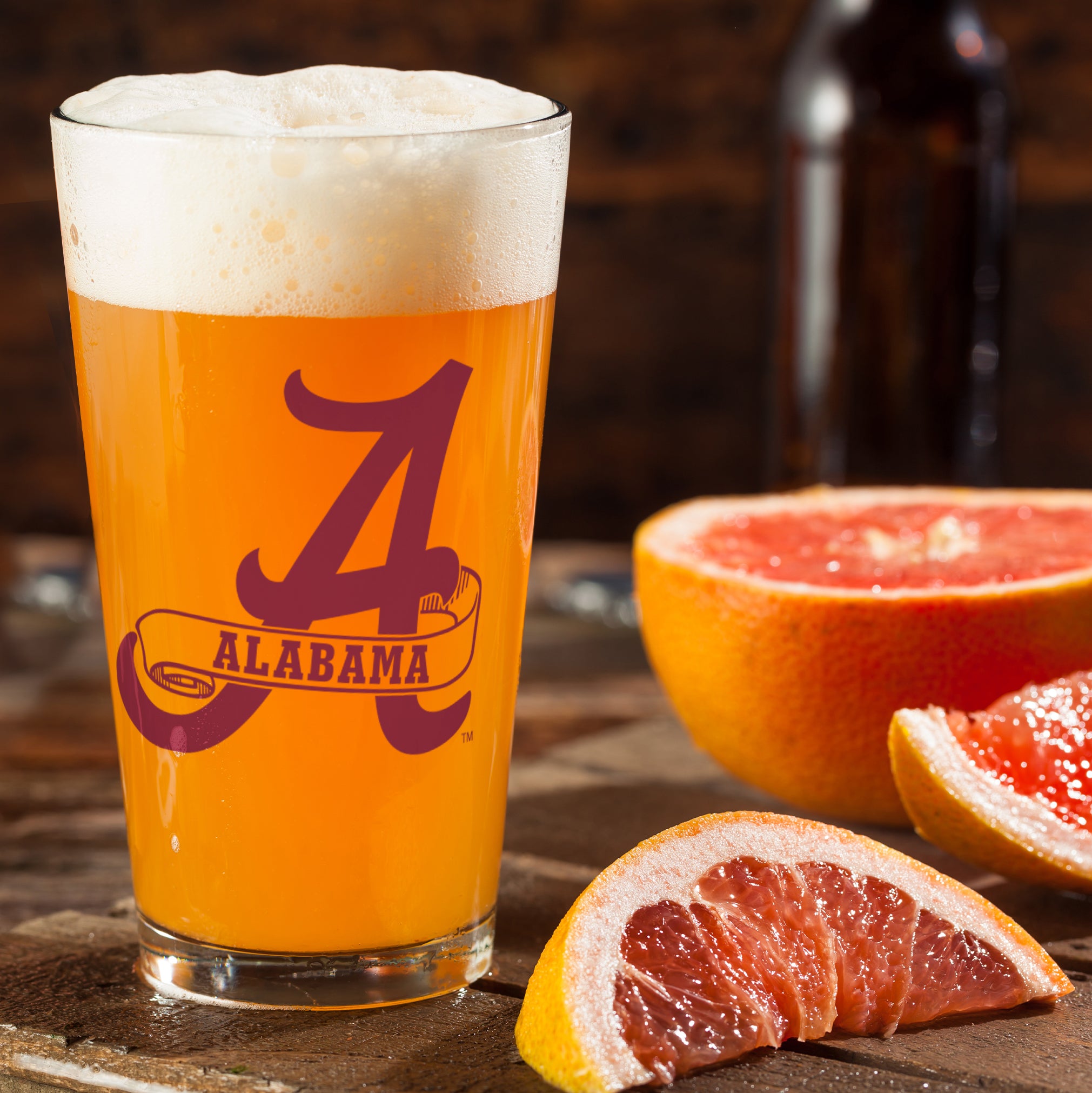 Set of 2 Alabama Crimson Tide College Vault Sketch 16oz Pints
