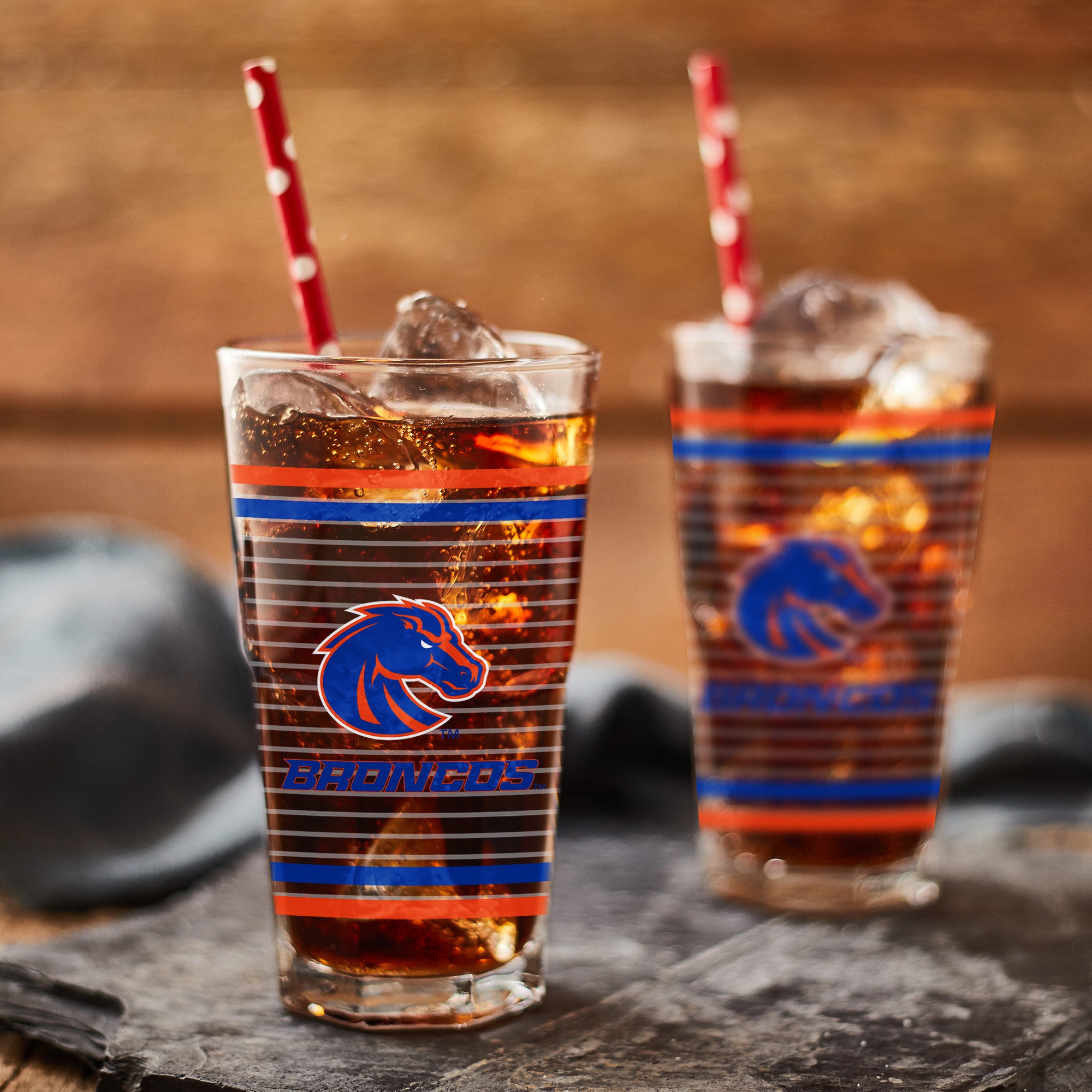 Set of 2 Boise State Broncos 16oz Ring Pints